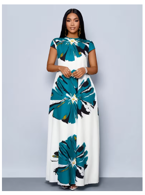 New Women'S Fashion, an Elegant Long Dress 